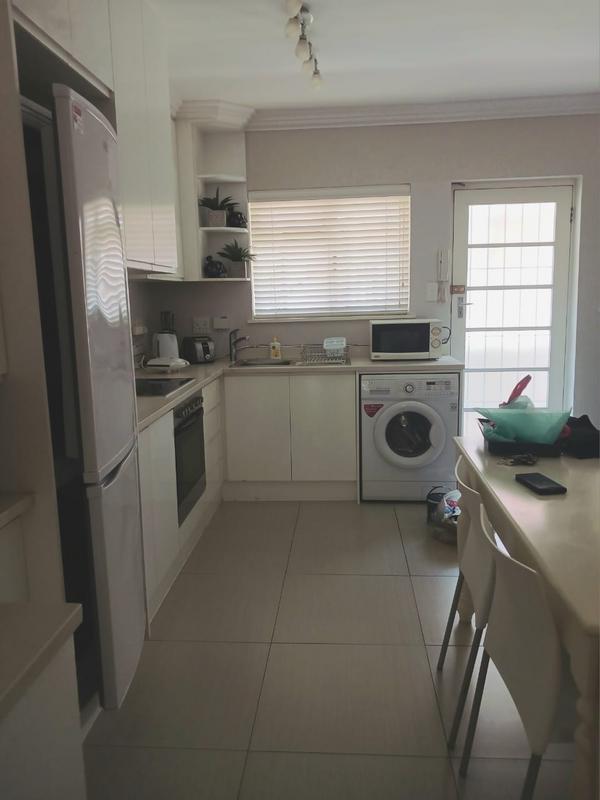 1 Bedroom Property for Sale in Green Point Western Cape